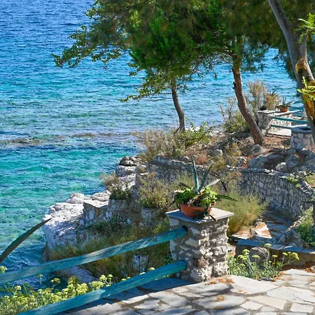 Kiparissi Halkidiki *