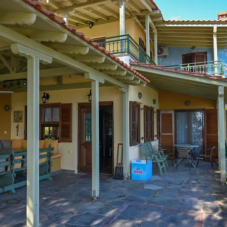 Kiparissi Halkidiki