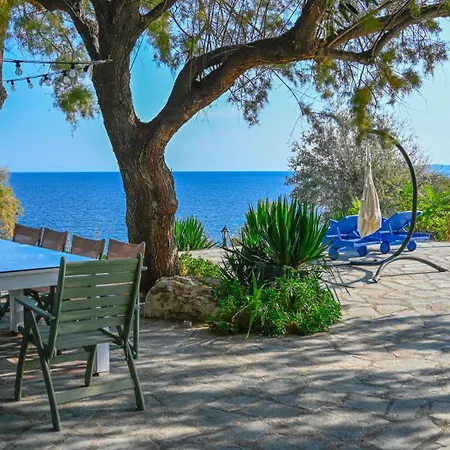 Kiparissi Halkidiki *