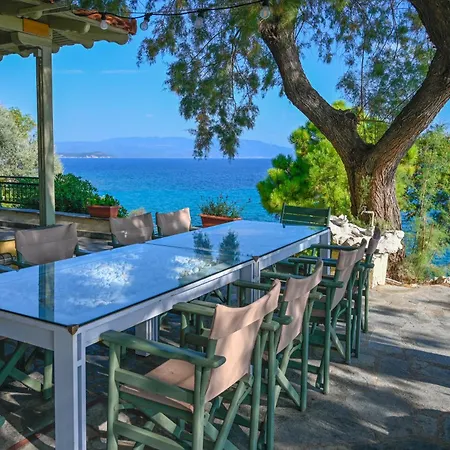 Kiparissi Halkidiki Ierissos